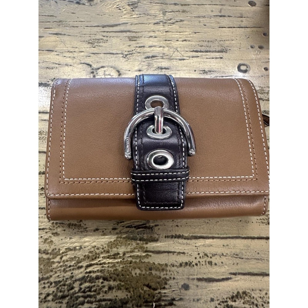 Y2K Coach SoHo Tan Brown Leather Wallet with Silver Buckle